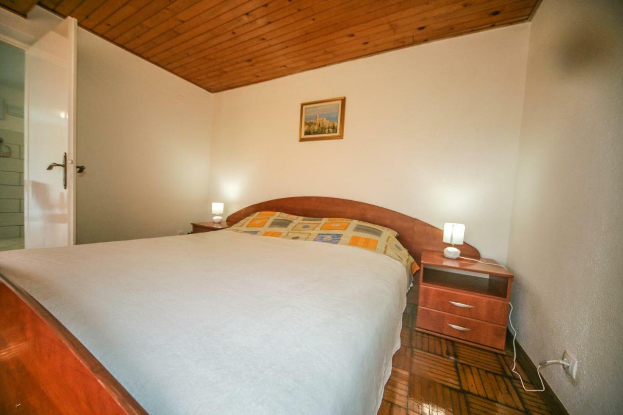 Apartman Ana Lovran Bagian luar foto