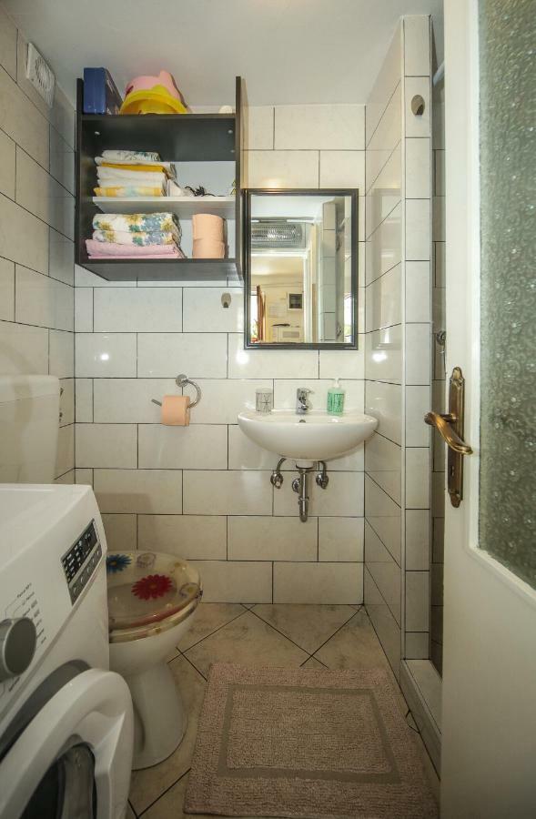 Apartman Ana Lovran Bagian luar foto