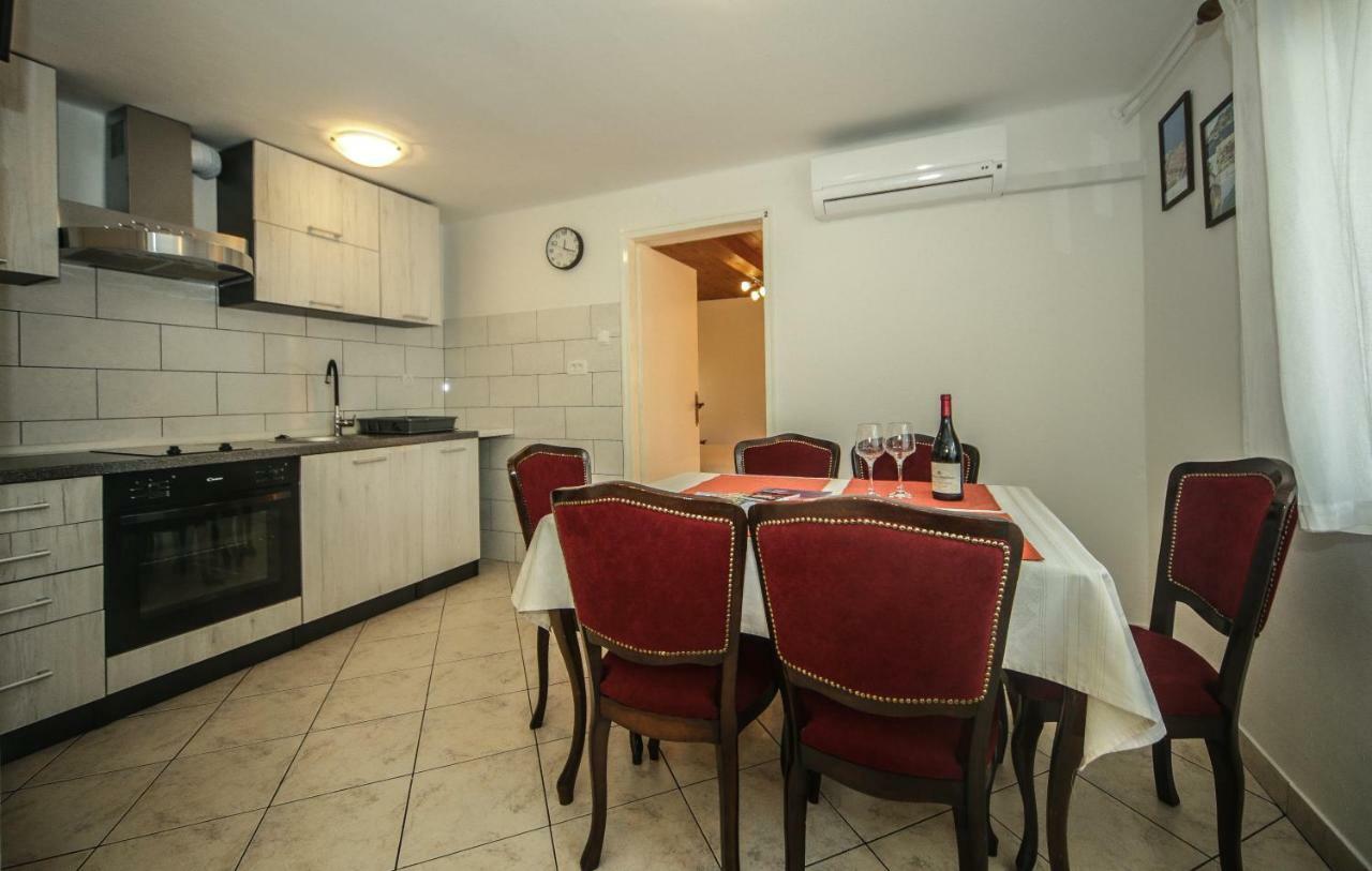 Apartman Ana Lovran Bagian luar foto